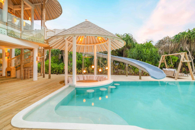 3 Bedroom Island Retreat with Slide